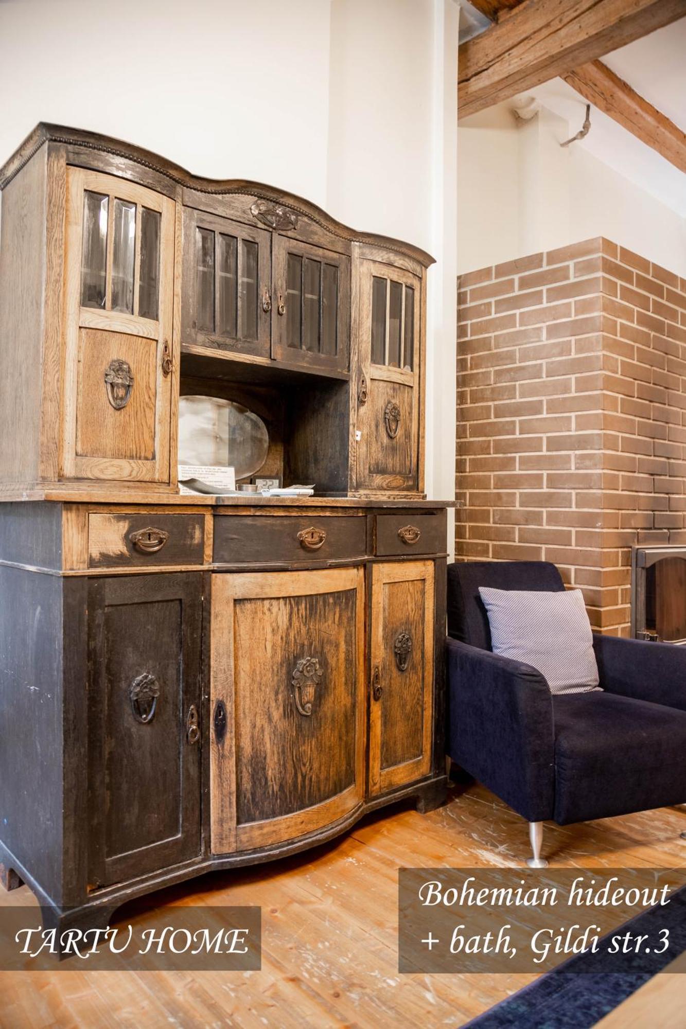 Bohemian Hideout, Old Town, Tartu Home Buitenkant foto